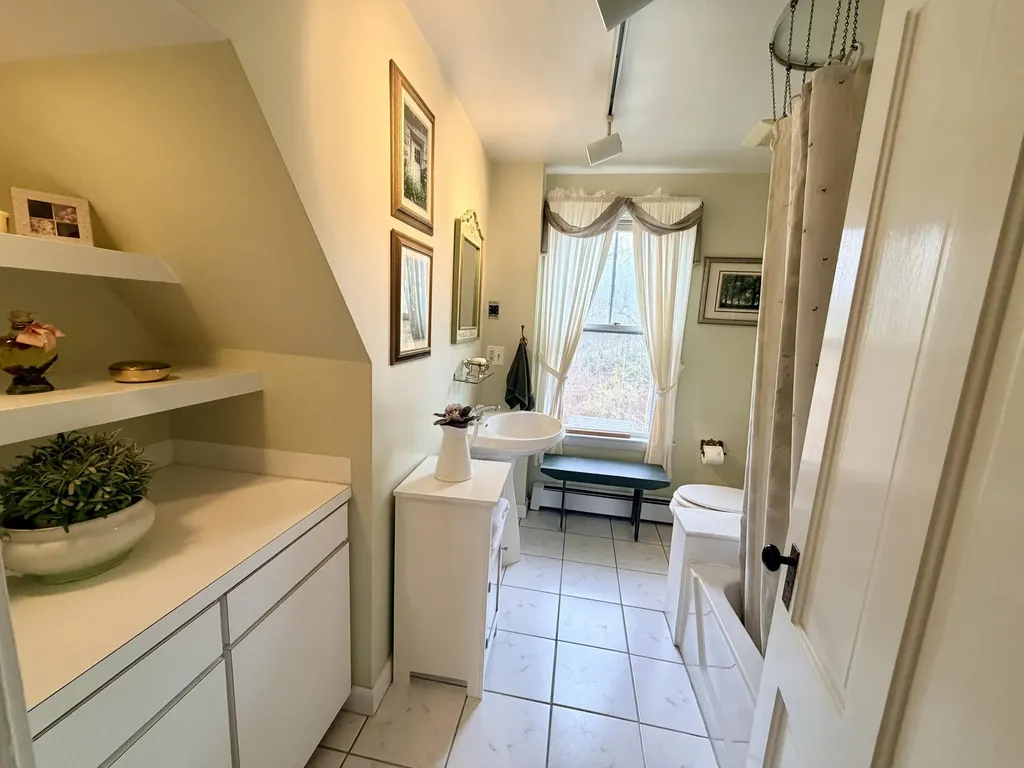 77 North Street Kennebunkport ME 04046
