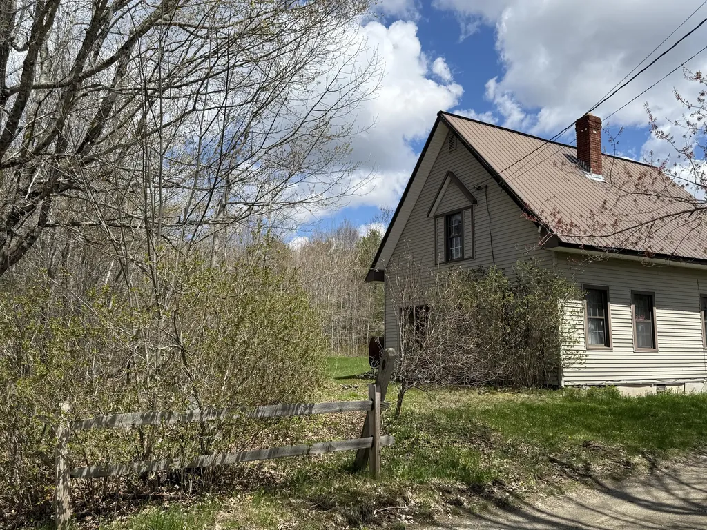 75 Nelson Ridge Road S Washington ME 04574