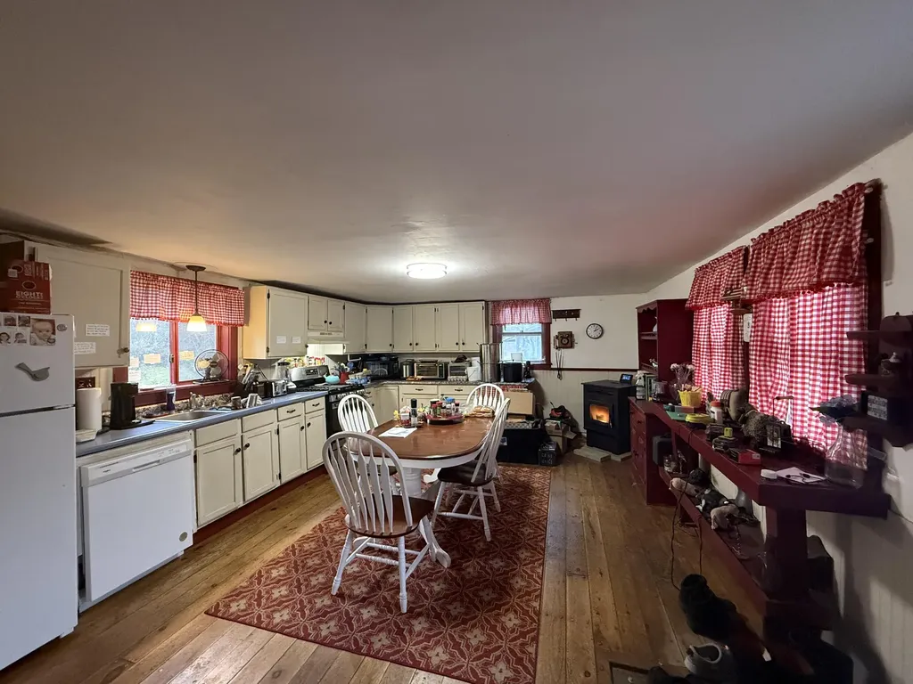 75 Nelson Ridge Road S Washington ME 04574