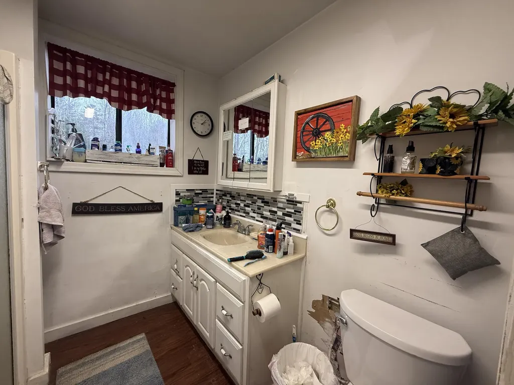 75 Nelson Ridge Road S Washington ME 04574