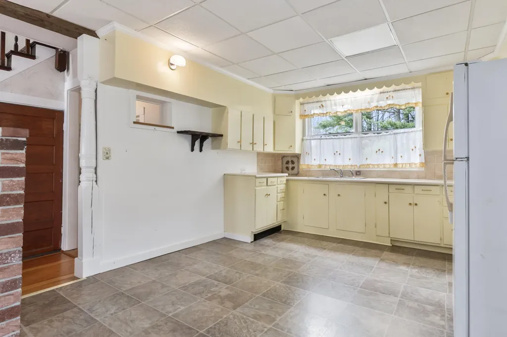 730 Beech Hill Road Auburn ME 04210