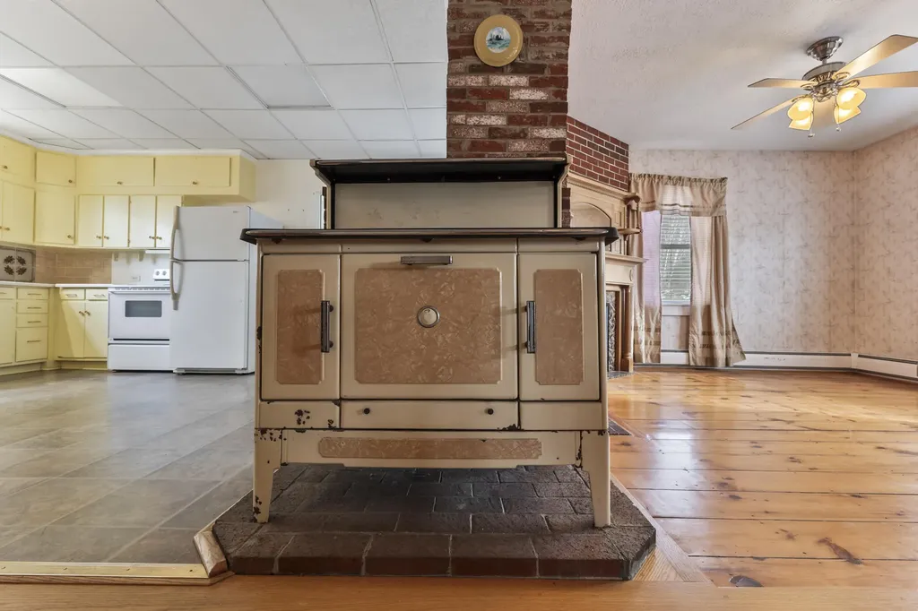 730 Beech Hill Road Auburn ME 04210