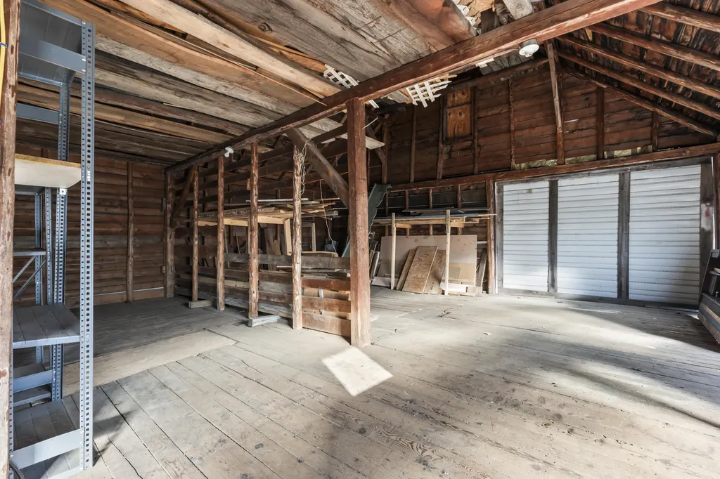 730 Beech Hill Road Auburn ME 04210