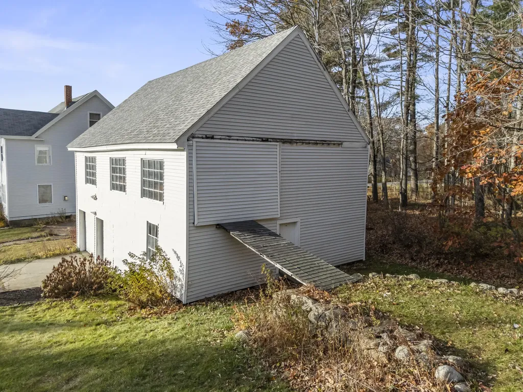 730 Beech Hill Road Auburn ME 04210
