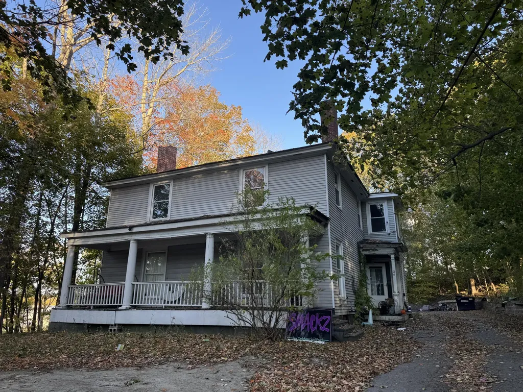 36 Brunswick Avenue Gardiner ME 04345