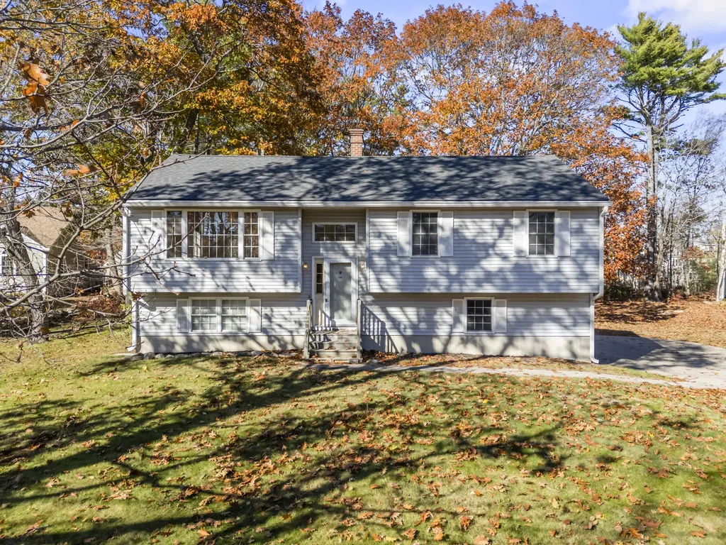 384 Ridge Road York ME 03909