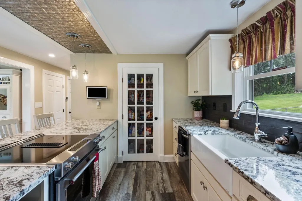 3 Foothill Lane Sanford ME 04073