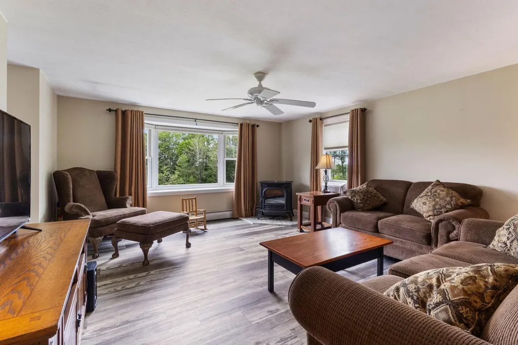 3 Foothill Lane Sanford ME 04073