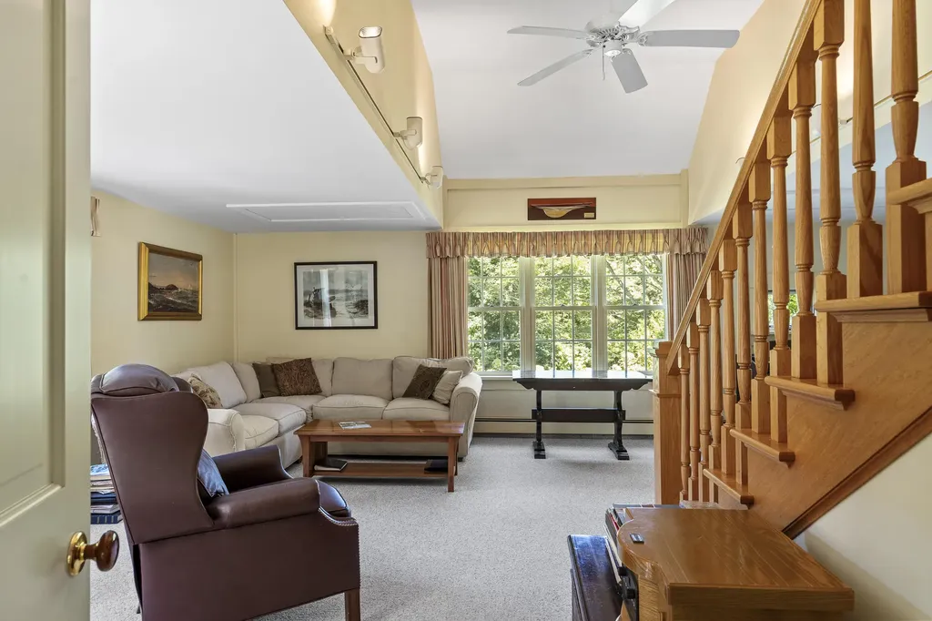 72 Glidden Street Newcastle ME 04553
