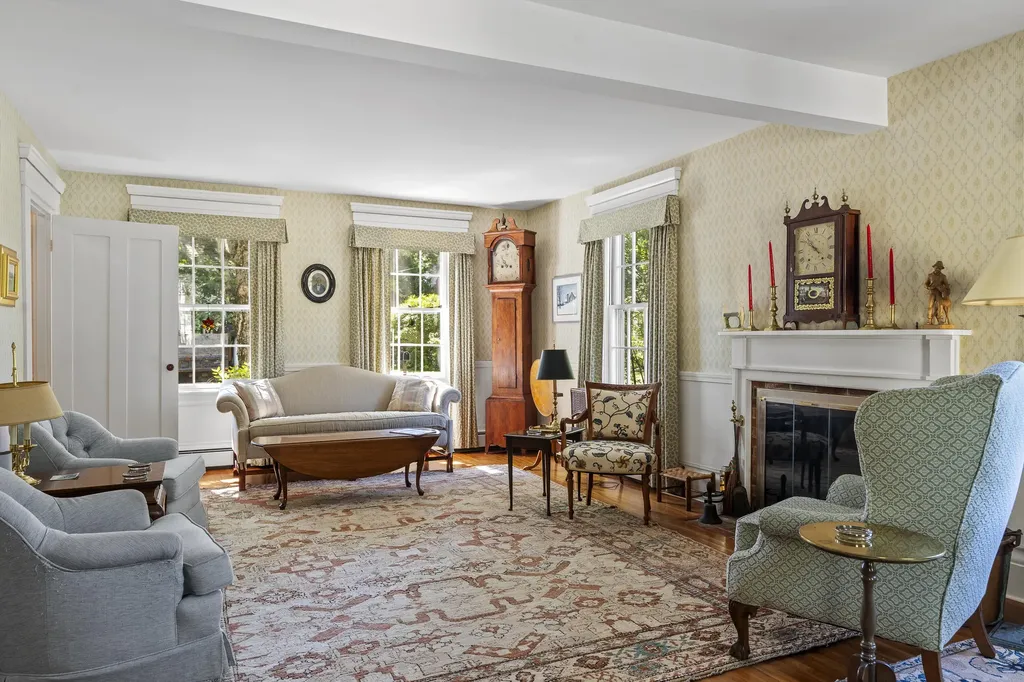72 Glidden Street Newcastle ME 04553