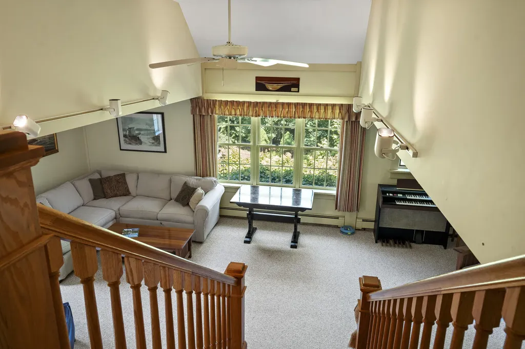 72 Glidden Street Newcastle ME 04553
