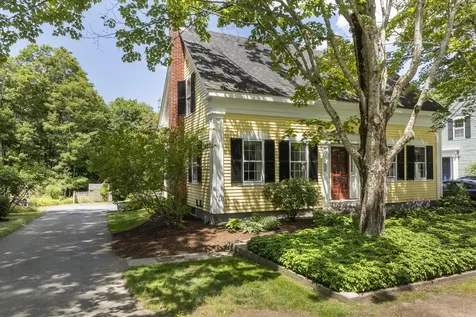 72 Glidden Street Newcastle ME 04553