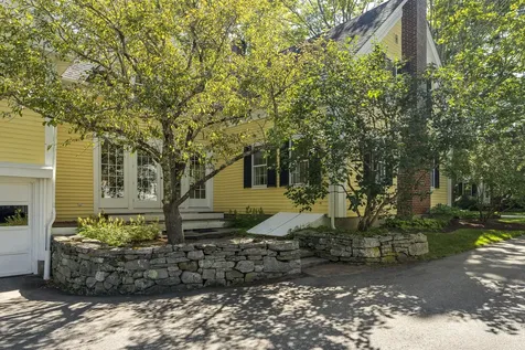 72 Glidden Street Newcastle ME 04553