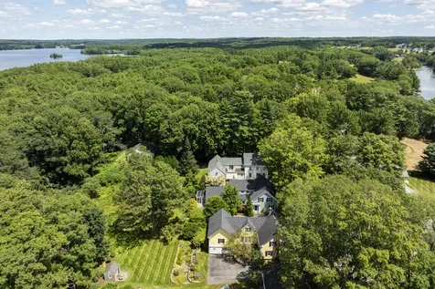 72 Glidden Street Newcastle ME 04553