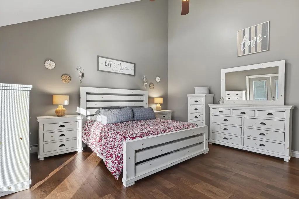 77 Southern Terrace Wales ME 04280