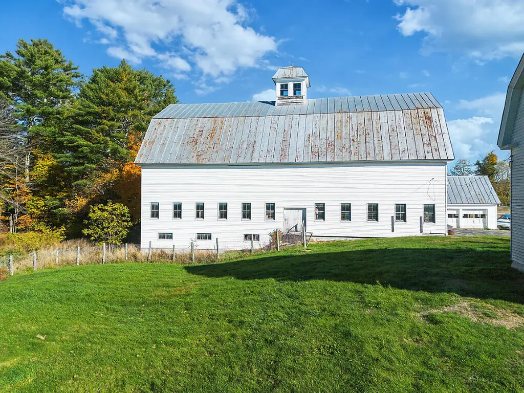 10 Ridge Road Windsor ME 04363