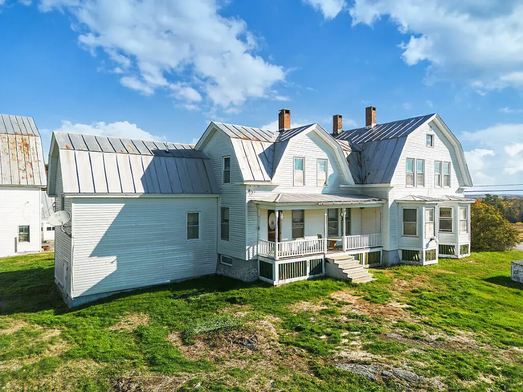10 Ridge Road Windsor ME 04363