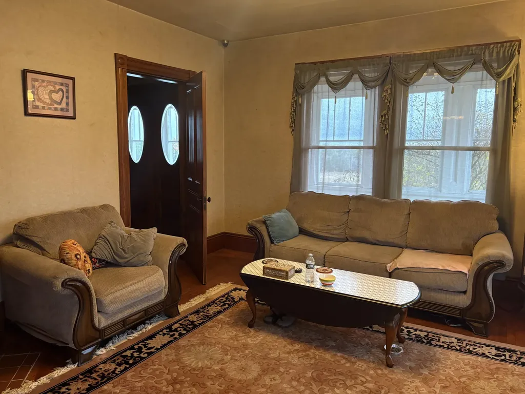 10 Ridge Road Windsor ME 04363