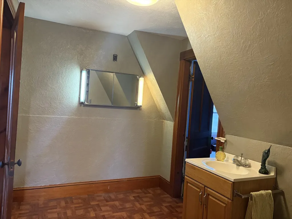 10 Ridge Road Windsor ME 04363