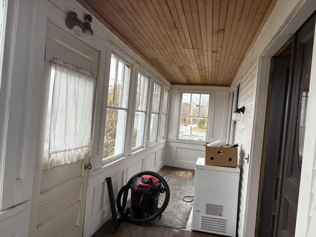 10 Ridge Road Windsor ME 04363