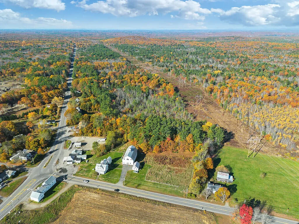 10 Ridge Road Windsor ME 04363