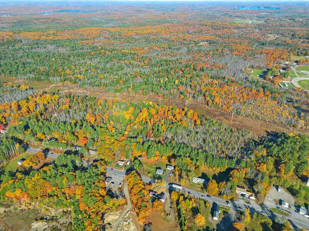 10 Ridge Road Windsor ME 04363