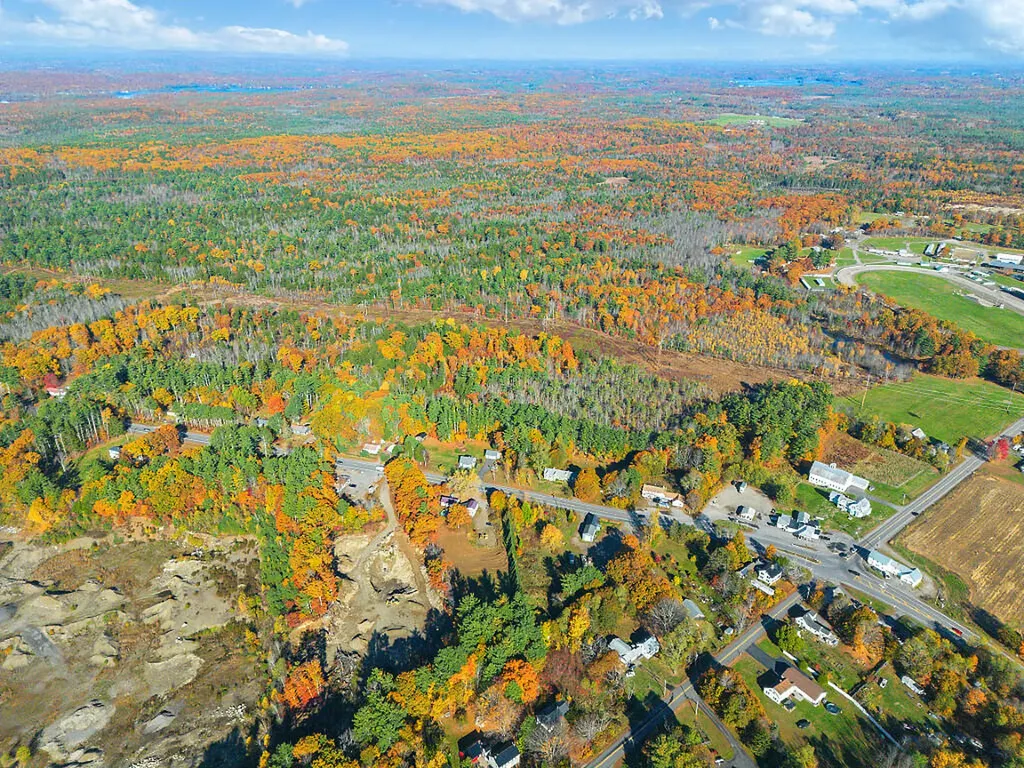 10 Ridge Road Windsor ME 04363