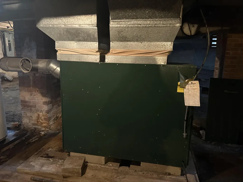 10 Ridge Road Windsor ME 04363