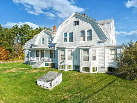 10 Ridge Road Windsor ME 04363