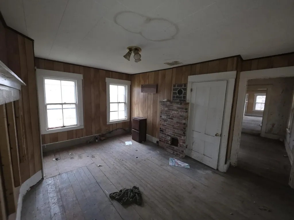 26 Mill Street Hartland ME 04943