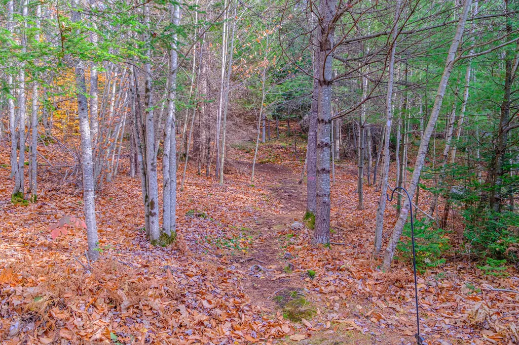 304 Dunn Road Norway ME 04268
