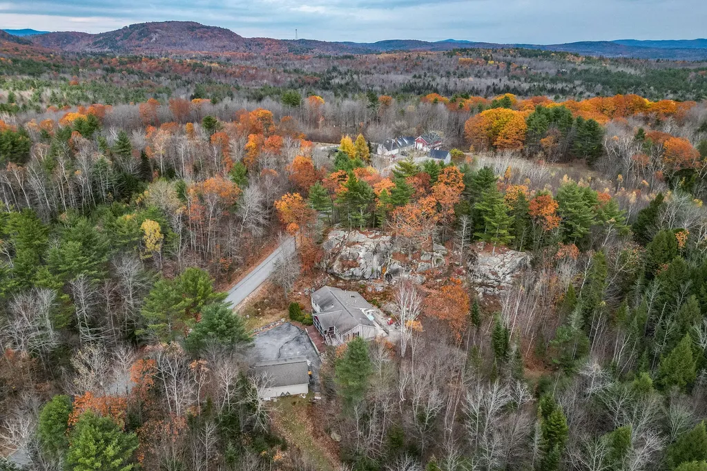 304 Dunn Road Norway ME 04268