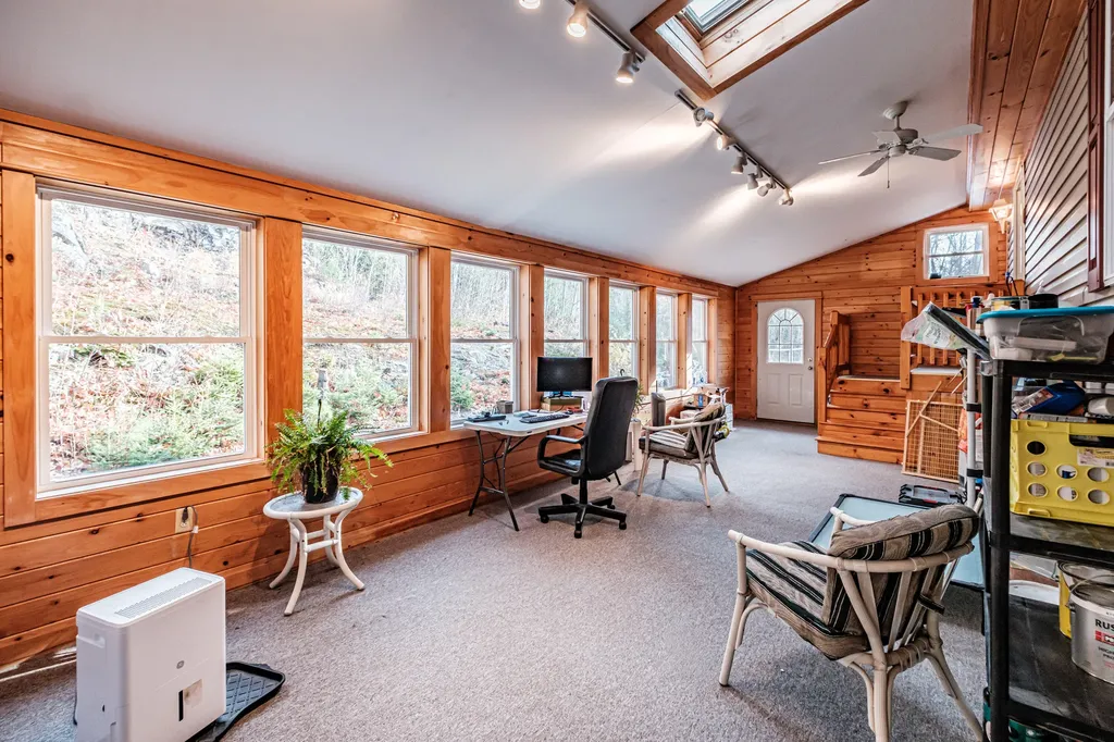 304 Dunn Road Norway ME 04268
