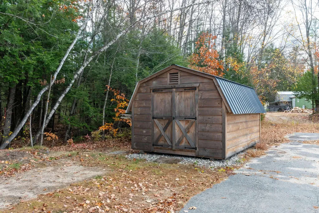 236 Portland Road Bridgton ME 04009