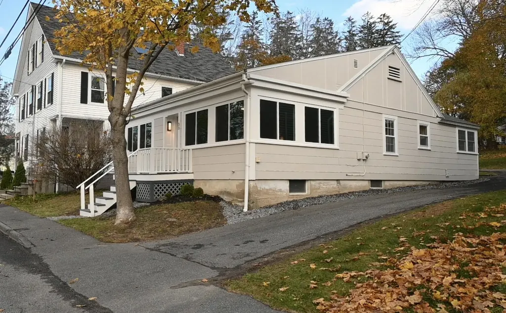 33 Willow Street Bath ME 04530
