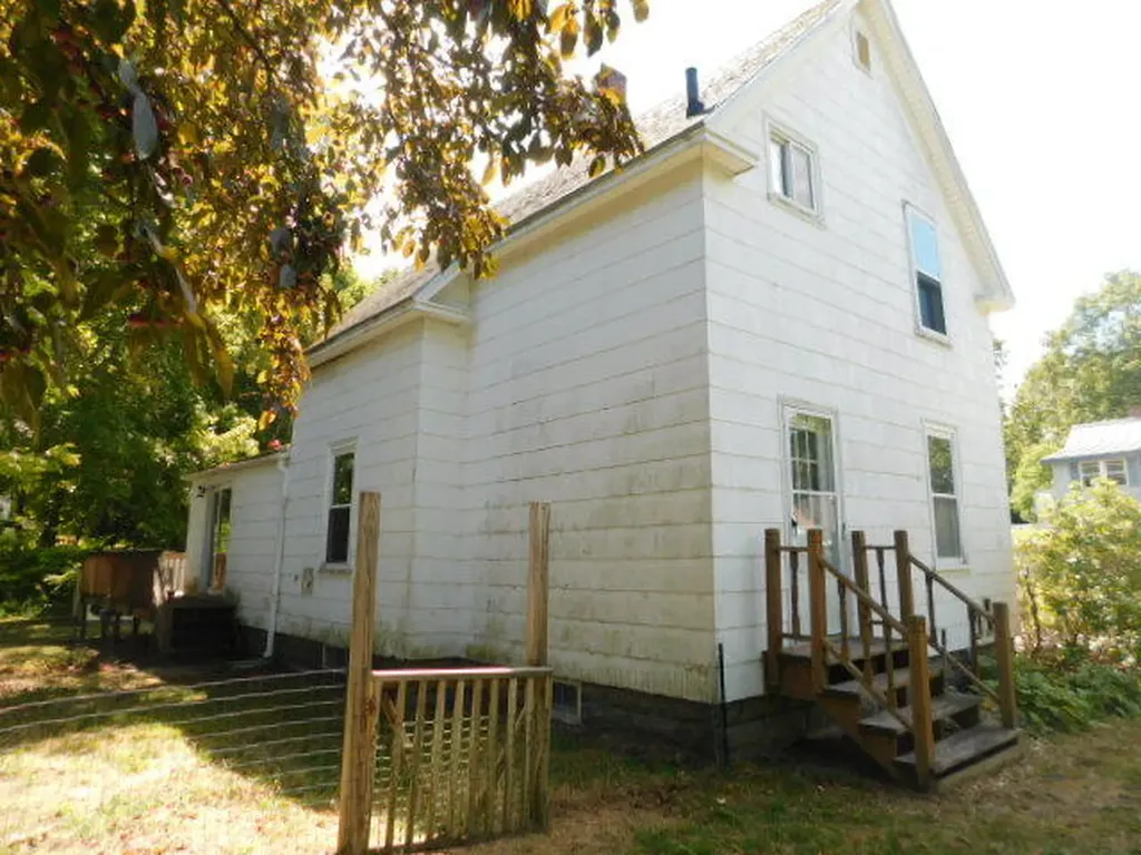 20 Patten Court Brewer ME 04412