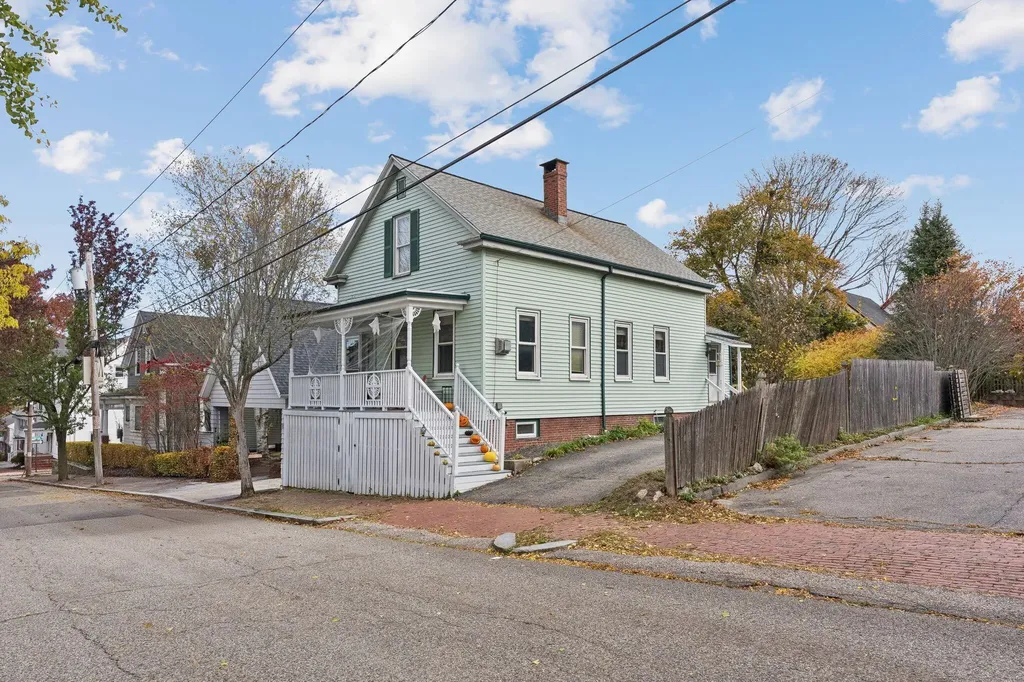 32 Melbourne Street Portland ME 04101