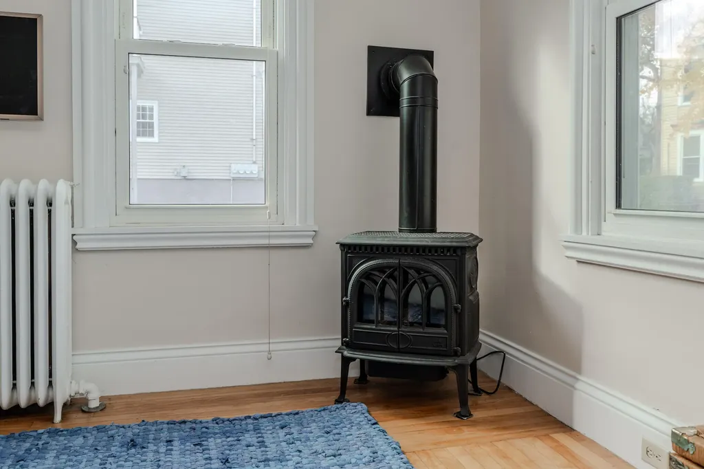 32 Melbourne Street Portland ME 04101