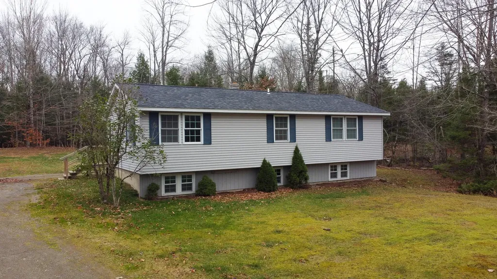 653 Tate Road Corinth ME 04427