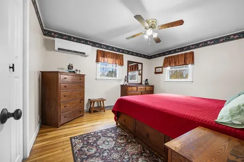 20 Thompson Road Veazie ME 04401