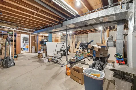 20 Thompson Road Veazie ME 04401