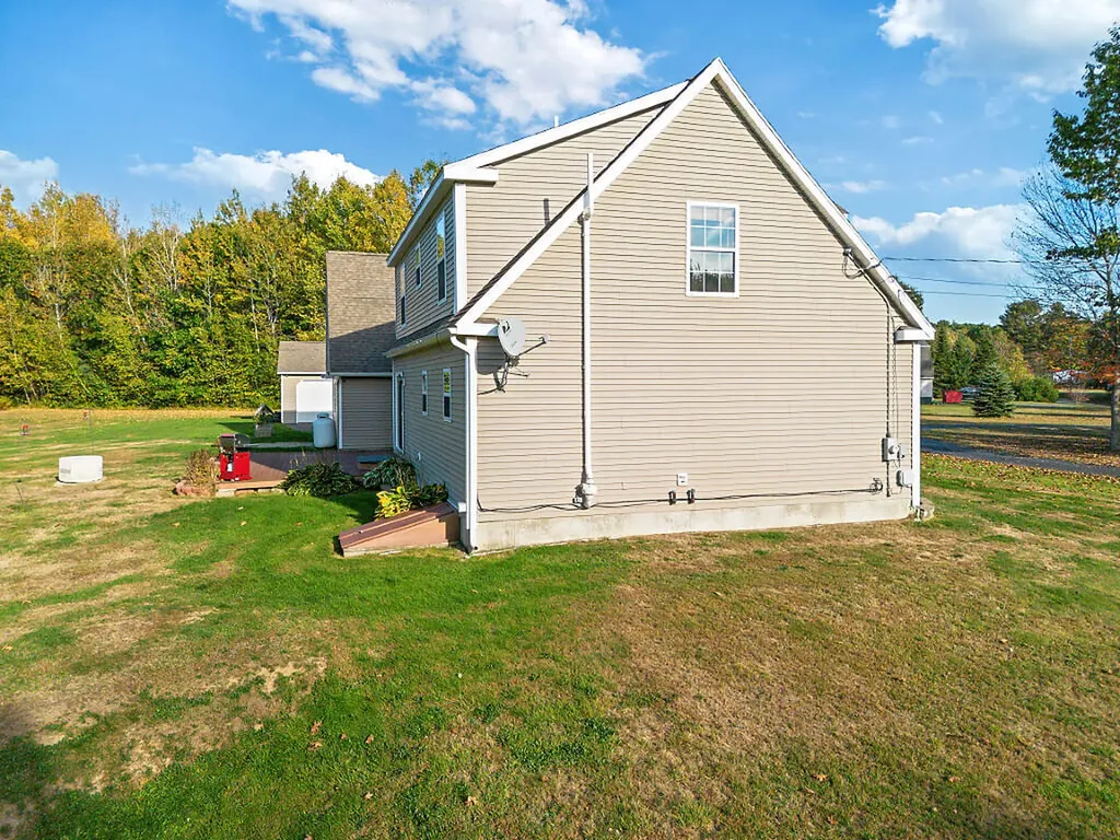 57 Elm Lane Windsor ME 04363