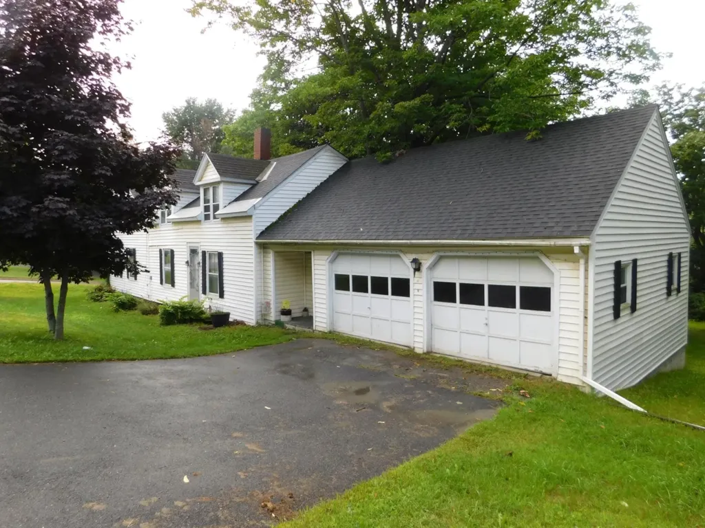 73 Spring Street Dexter ME 04930