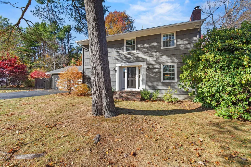 24 Pineloch Drive Portland ME 04103