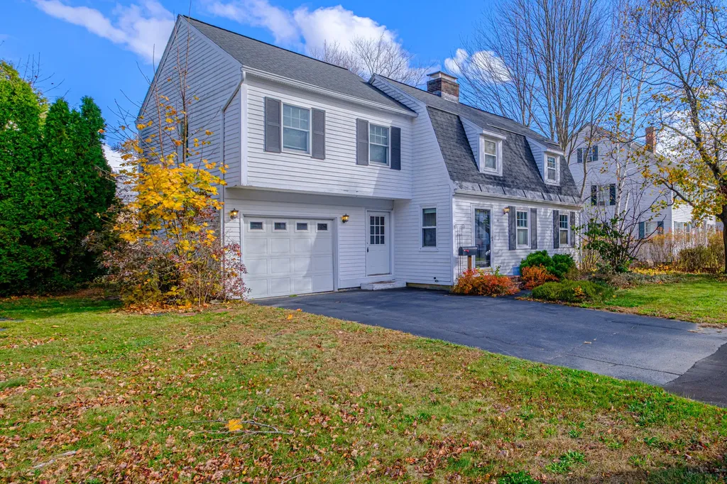 4 Westward Lane Saco ME 04072