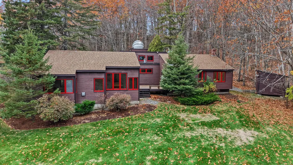 21 Acorn Hill Road Holden ME 04429