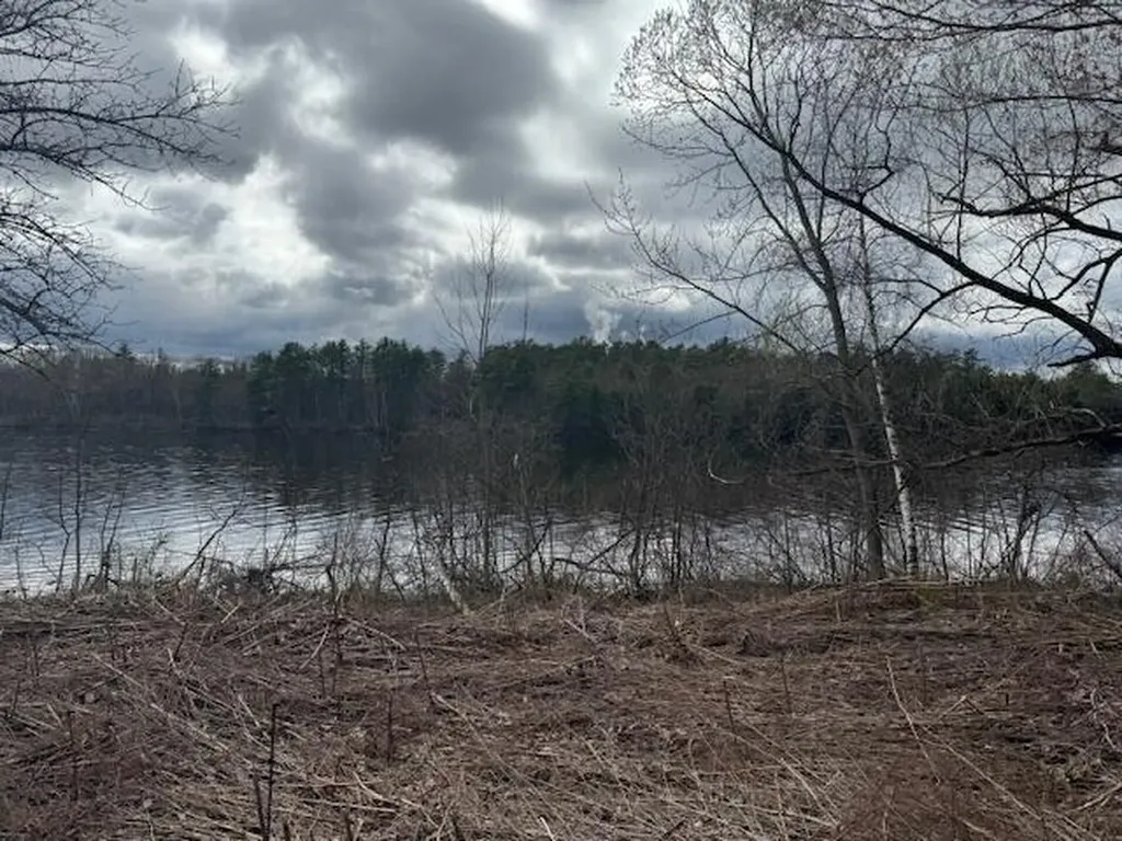 M18 L46 E River Road Skowhegan ME 04976