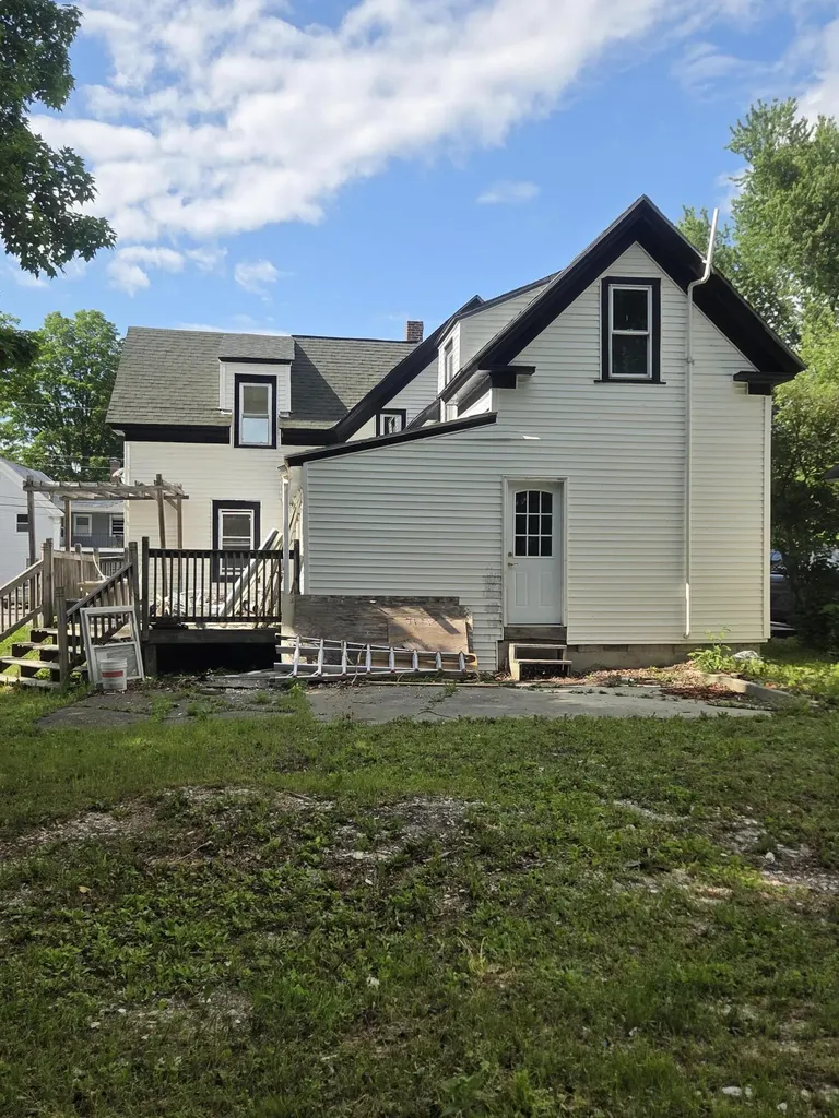 13 Heald Street Madison ME 04950
