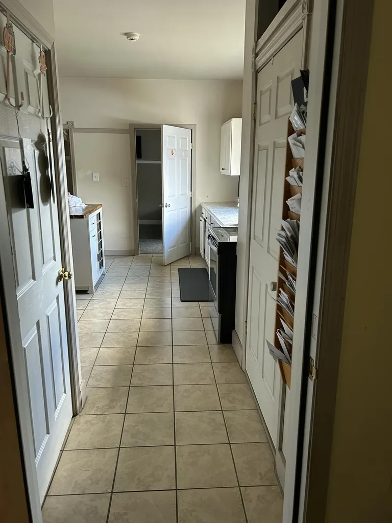 26 Clark Street Thomaston ME 04861