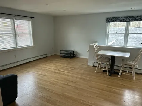 26 Clark Street Thomaston ME 04861